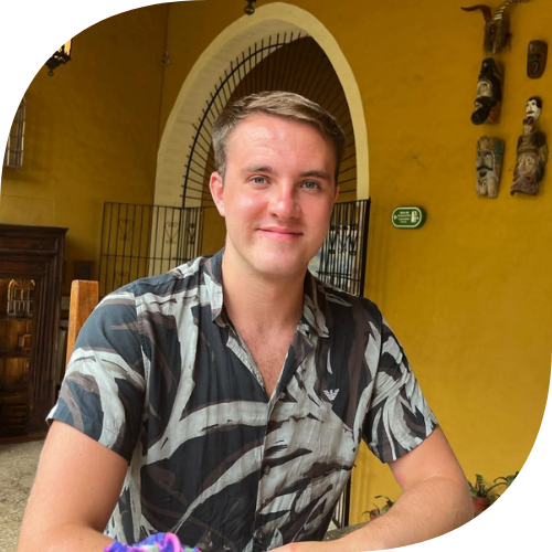 headshot of Ade Olszewski - tax trainee